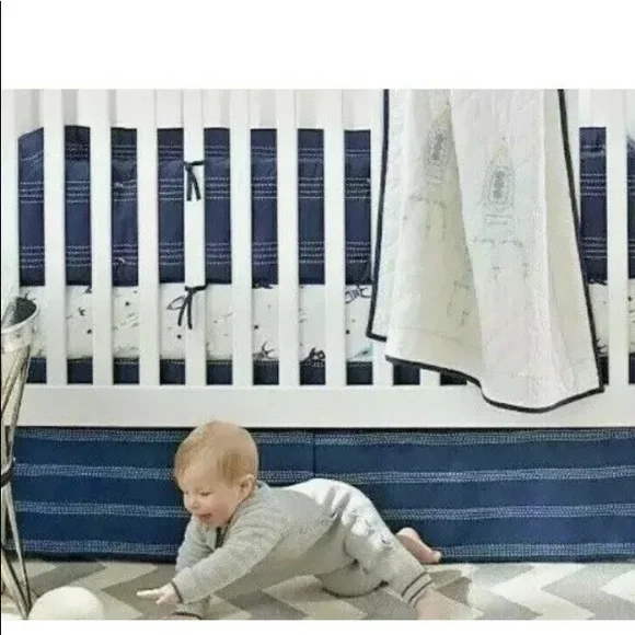 🌞 POTTERY BARN Kids Embroidered Space Ship Quilt - Picture 2 of 8